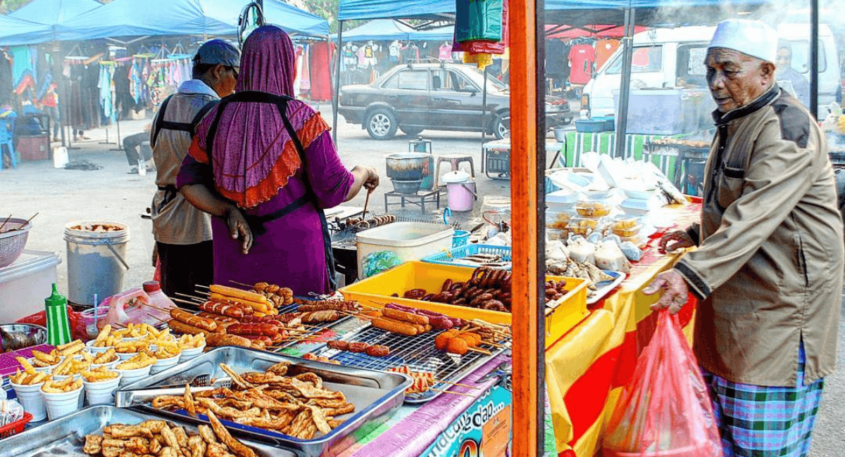 langkawi-things-to-do-actsugi-ulu-melaka-night-market.png