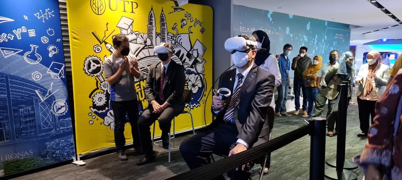 utp-virtual-reality-demonstration.png